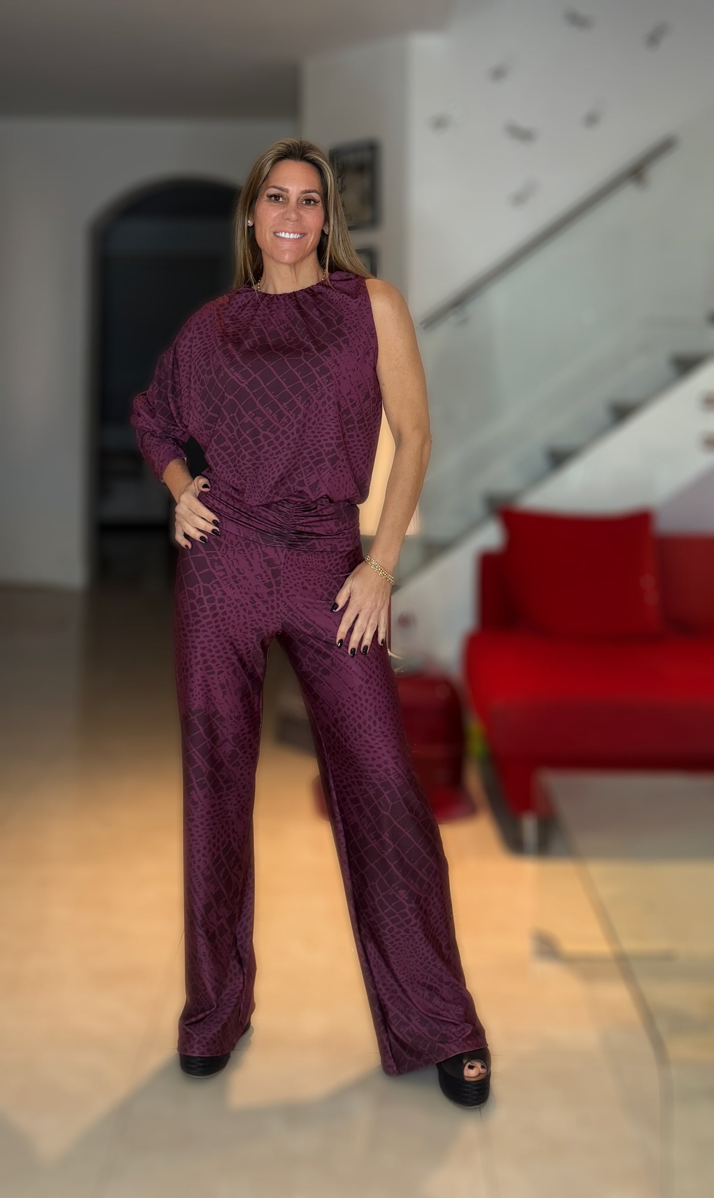 Asymmetric Set