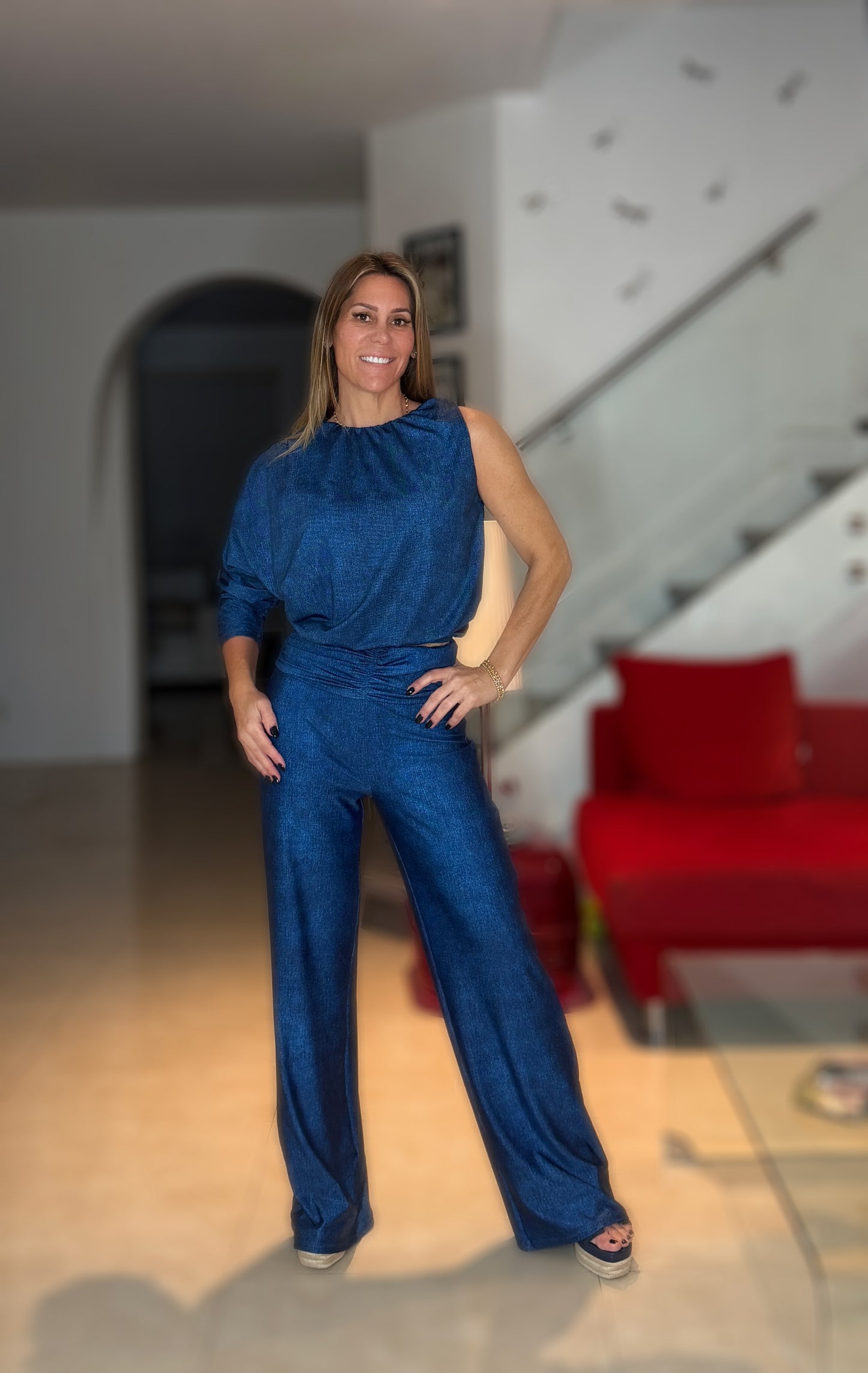 Asymmetric Set