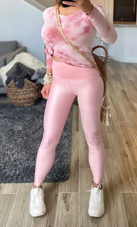 baby pink glossy XS legging