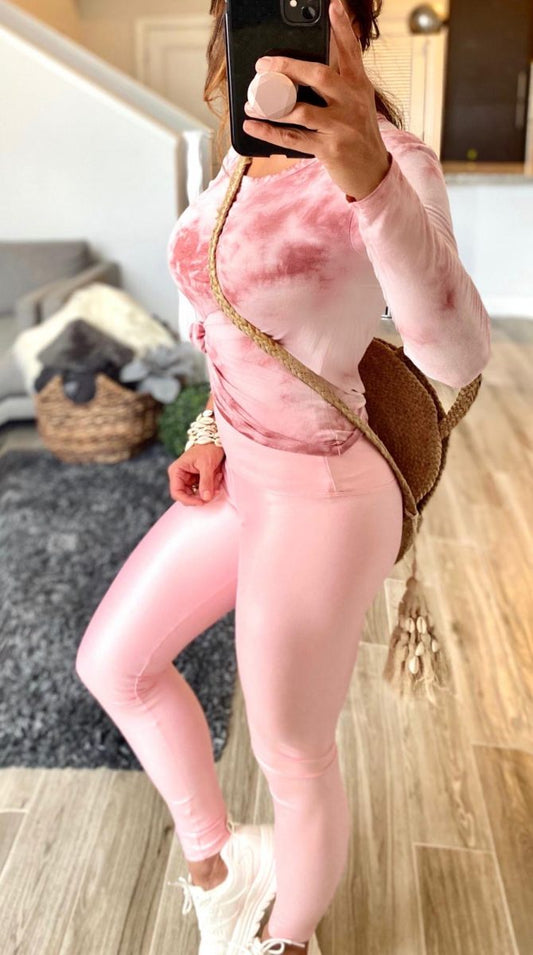 baby pink glossy XS legging